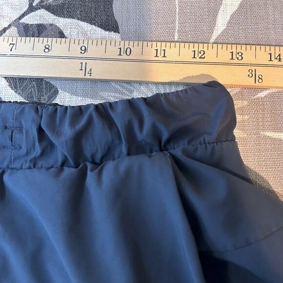 Lululemon Licensed to Train Mens Workout Shorts Size XS Activewear 28" - Picture 4 of 7